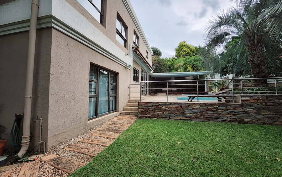 4 Bedroom Property for Sale in Waterkloof Ridge Gauteng