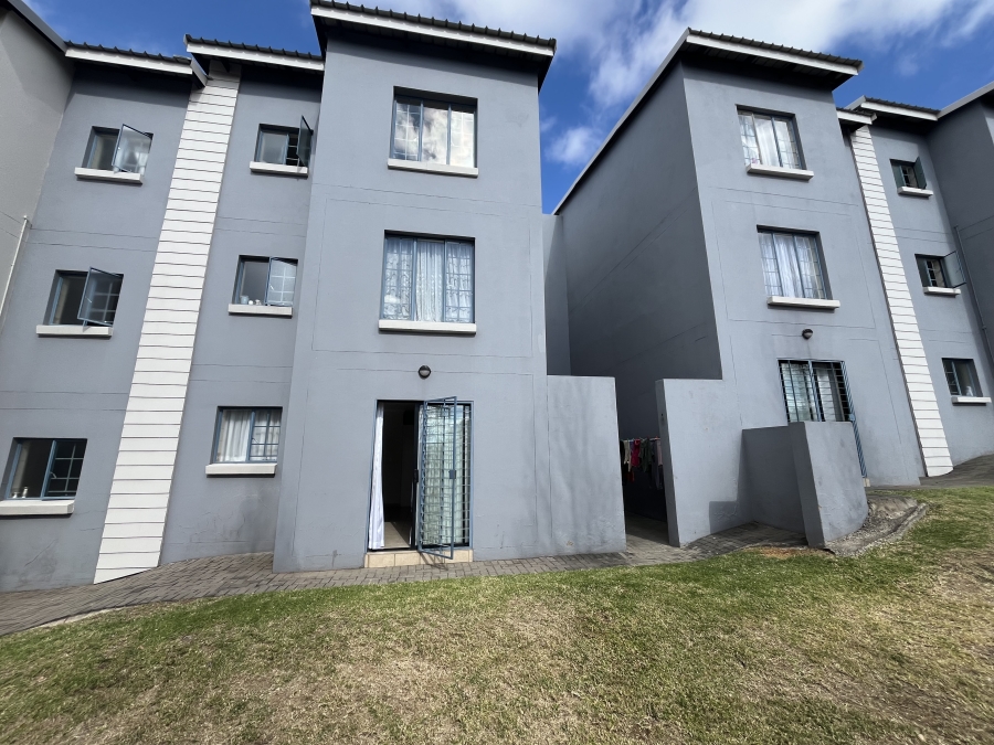 To Let 1 Bedroom Property for Rent in Noordwyk Gauteng