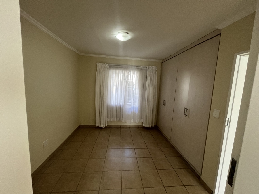 To Let 1 Bedroom Property for Rent in Noordwyk Gauteng