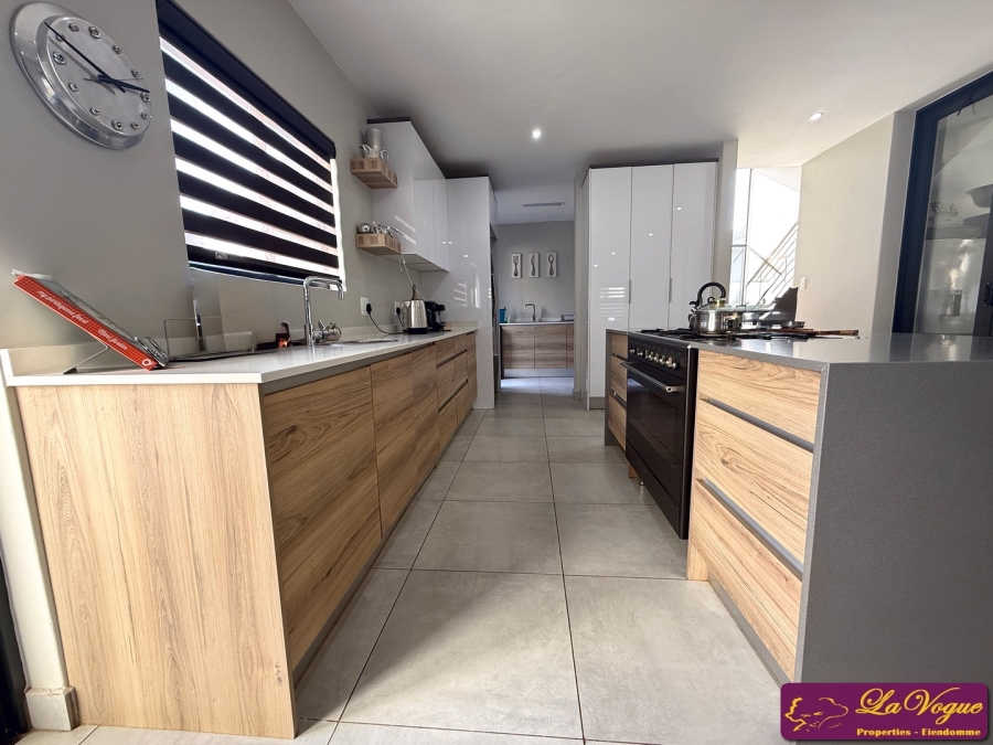 3 Bedroom Property for Sale in Bronberg Gauteng