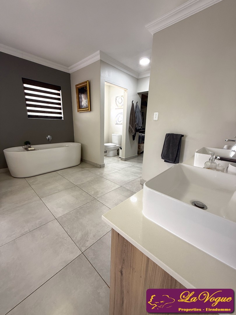 3 Bedroom Property for Sale in Bronberg Gauteng