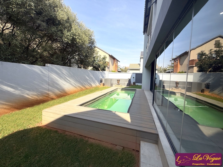 3 Bedroom Property for Sale in Bronberg Gauteng