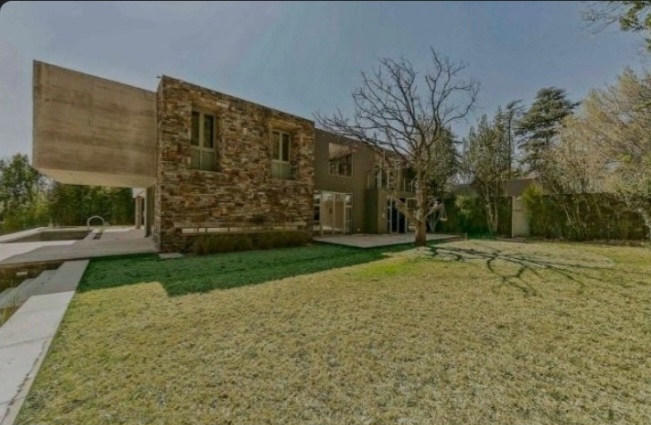 5 Bedroom Property for Sale in Sandton Central Gauteng