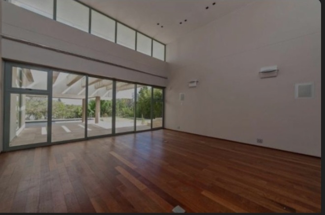 5 Bedroom Property for Sale in Hurlingham Gauteng