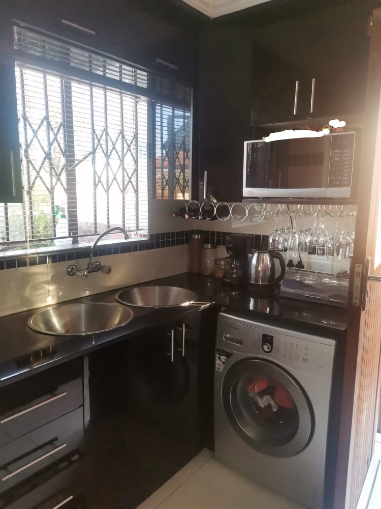 To Let 2 Bedroom Property for Rent in Elandspoort Gauteng