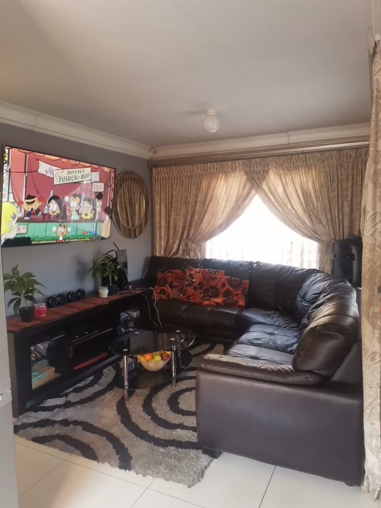 To Let 2 Bedroom Property for Rent in Elandspoort Gauteng