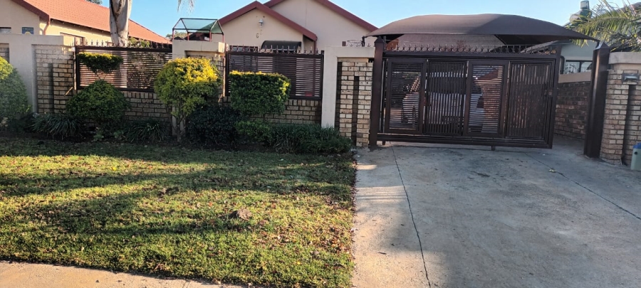 To Let 2 Bedroom Property for Rent in Elandspoort Gauteng
