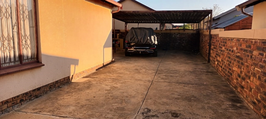 To Let 2 Bedroom Property for Rent in Elandspoort Gauteng