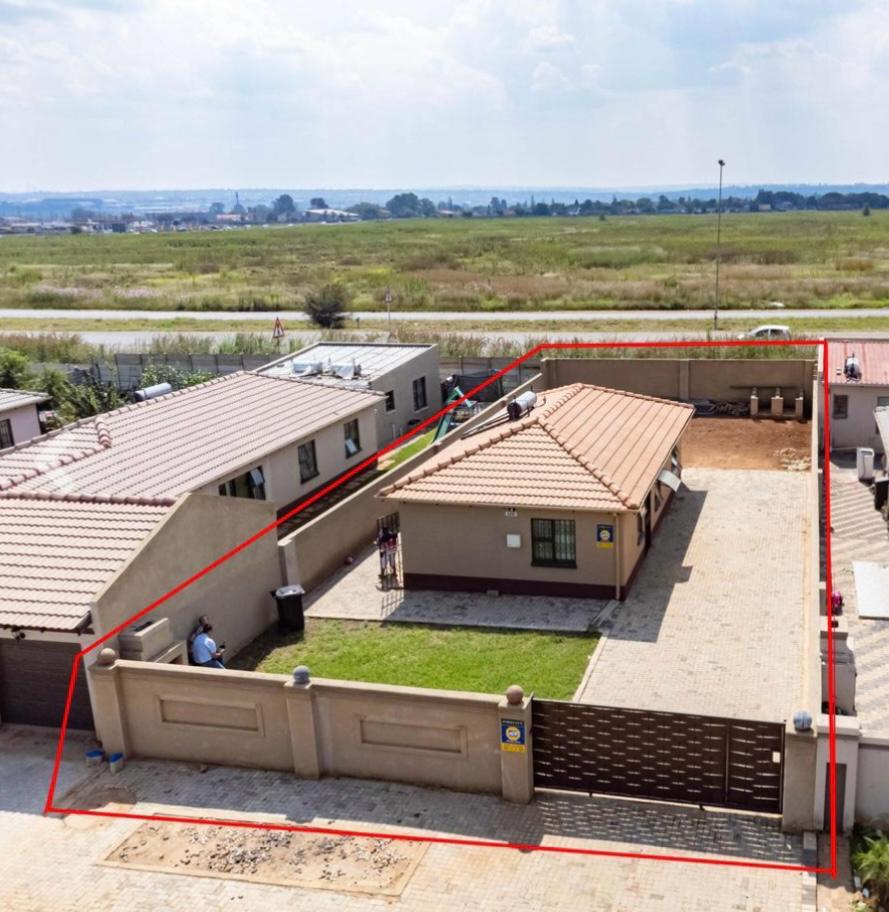 3 Bedroom Property for Sale in Dawn Park Gauteng