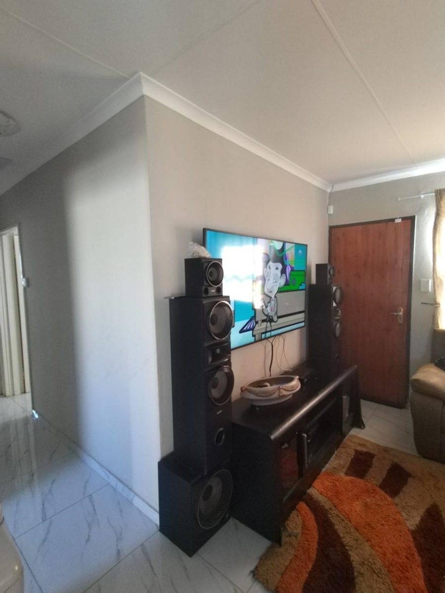 3 Bedroom Property for Sale in Dawn Park Gauteng
