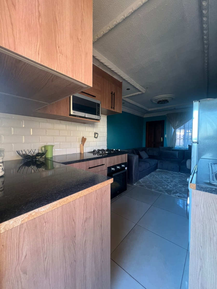2 Bedroom Property for Sale in Soshanguve WW Gauteng