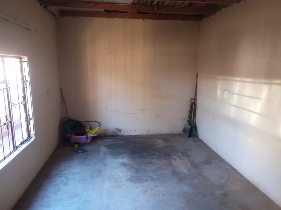 To Let 3 Bedroom Property for Rent in Lebanon Gauteng