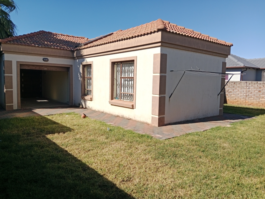 To Let 2 Bedroom Property for Rent in The Orchards Gauteng