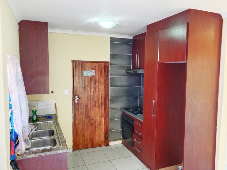 To Let 2 Bedroom Property for Rent in The Orchards Gauteng