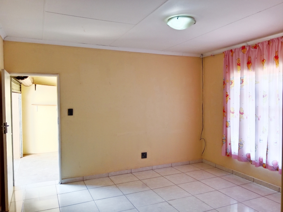 To Let 2 Bedroom Property for Rent in The Orchards Gauteng