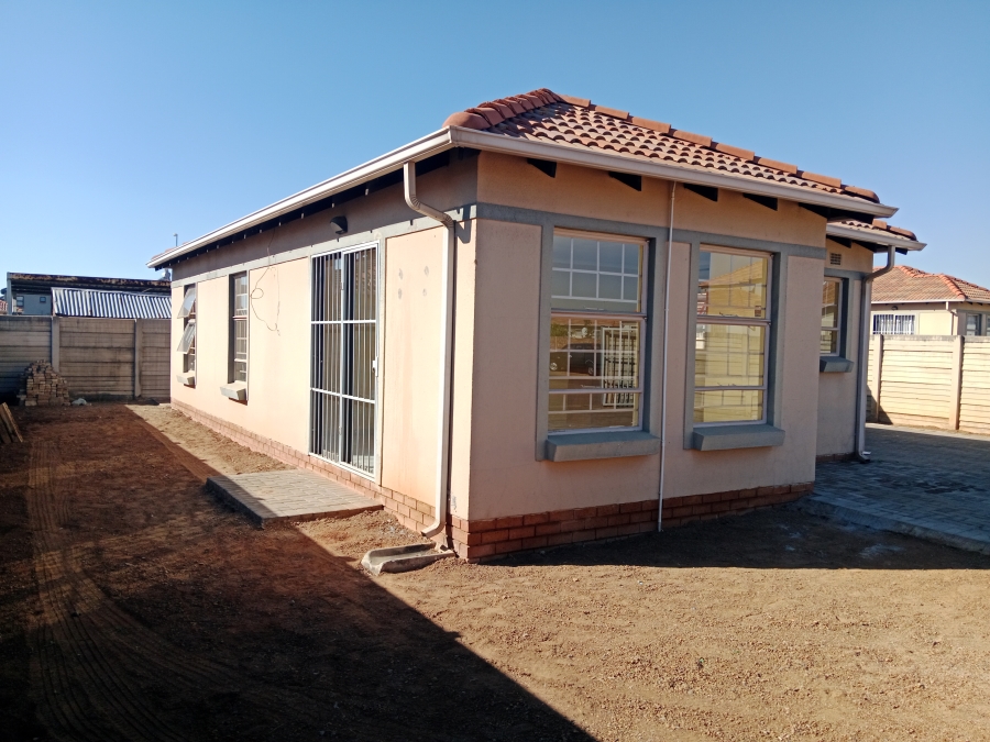 To Let 3 Bedroom Property for Rent in Andeon Gauteng