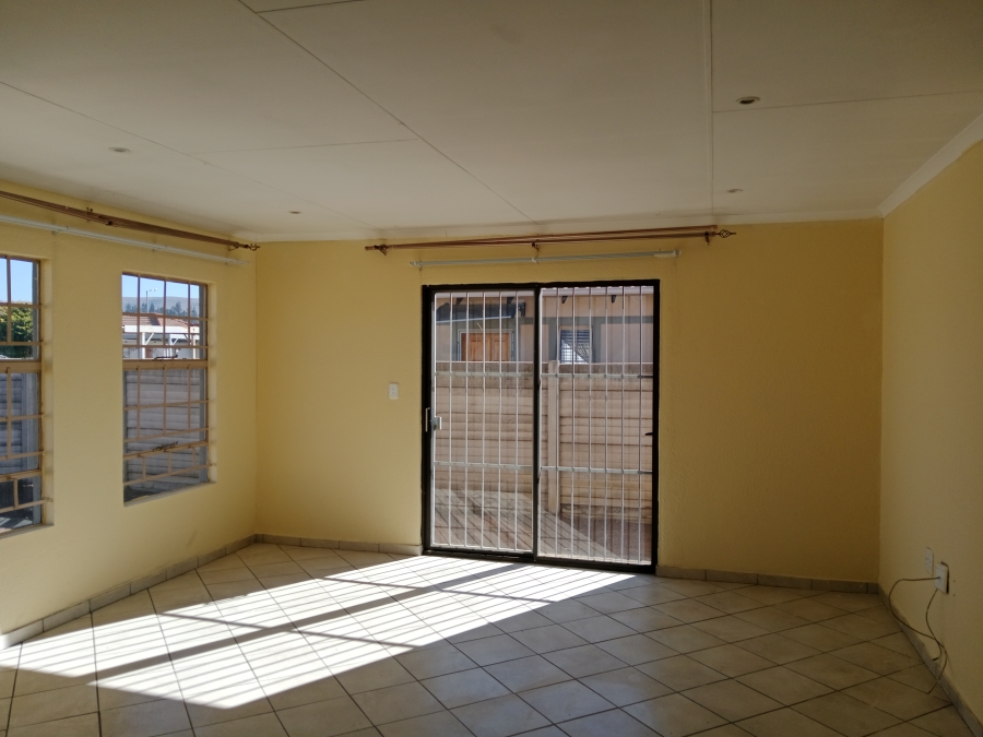 To Let 3 Bedroom Property for Rent in Andeon Gauteng