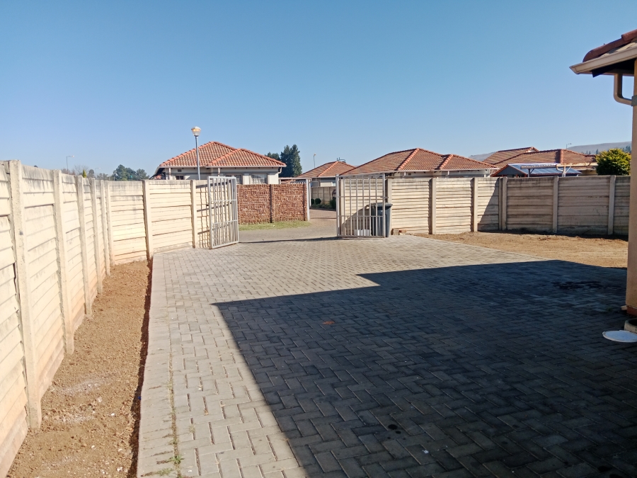 To Let 3 Bedroom Property for Rent in Andeon Gauteng