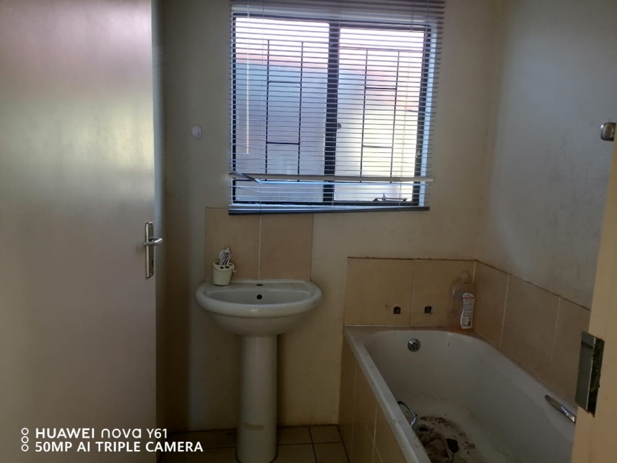 3 Bedroom Property for Sale in Soshanguve VV Gauteng