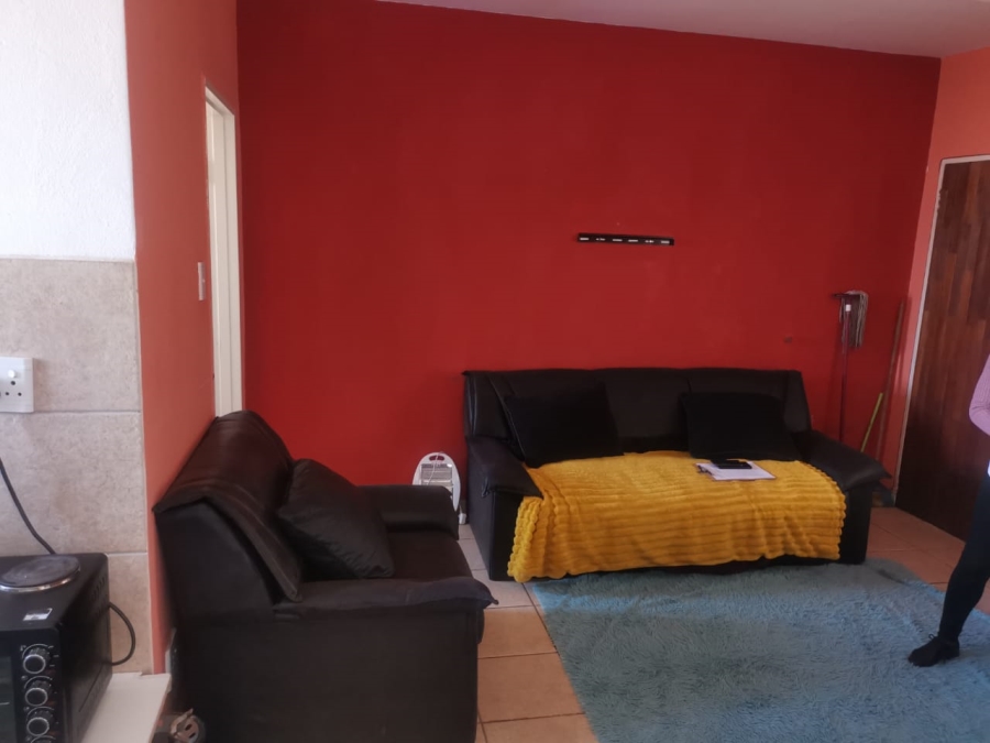 2 Bedroom Property for Sale in Fleurhof Gauteng
