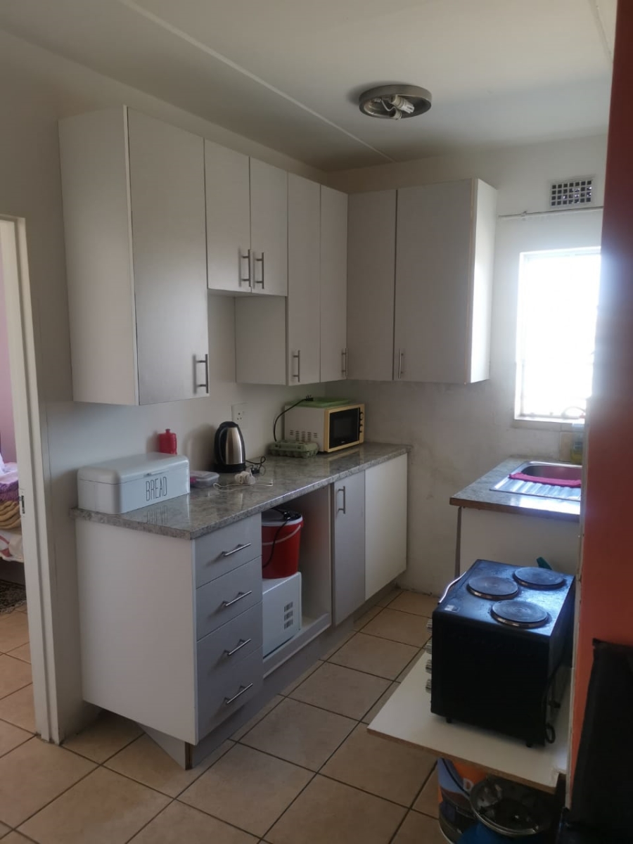 2 Bedroom Property for Sale in Fleurhof Gauteng