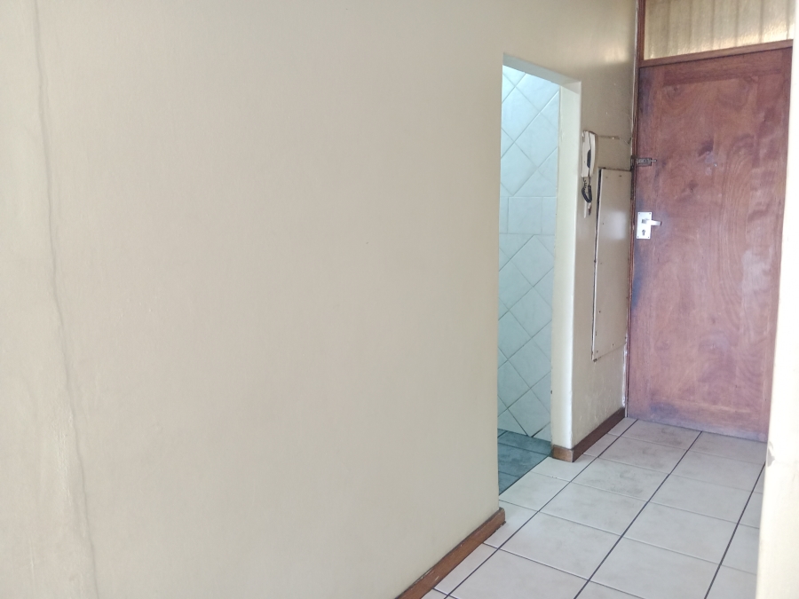 2 Bedroom Property for Sale in Berea Gauteng