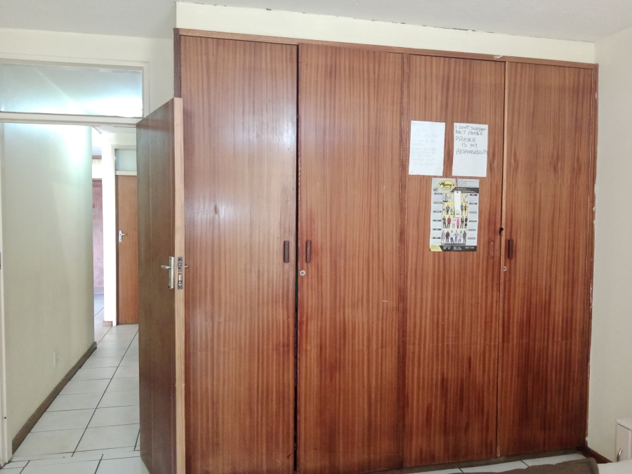 2 Bedroom Property for Sale in Berea Gauteng