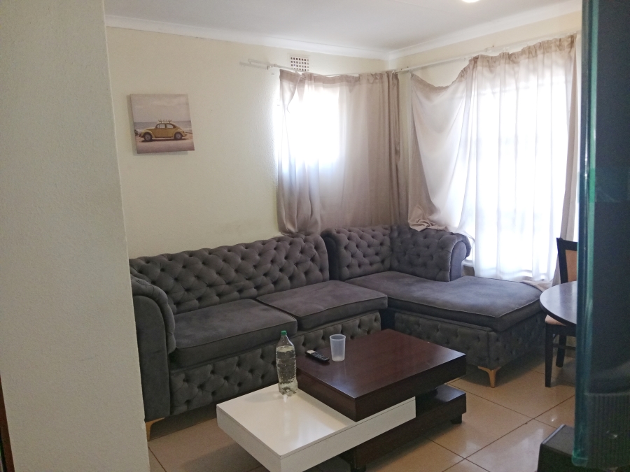 To Let 3 Bedroom Property for Rent in Rosslyn Gauteng