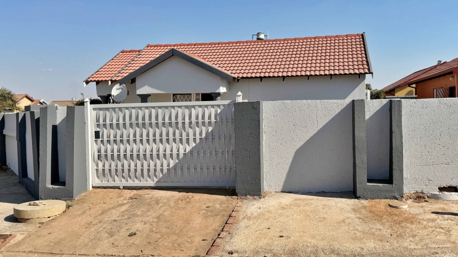 2 Bedroom Property for Sale in Soshanguve VV Gauteng