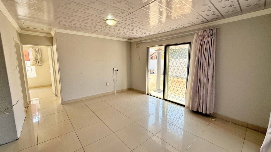 2 Bedroom Property for Sale in Soshanguve VV Gauteng