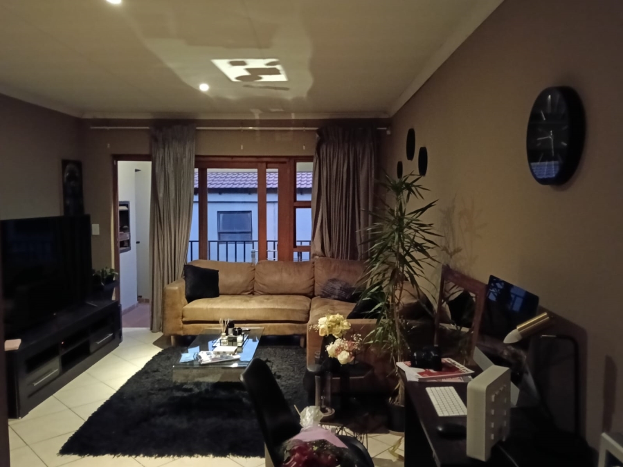 2 Bedroom Property for Sale in Ferndale Gauteng