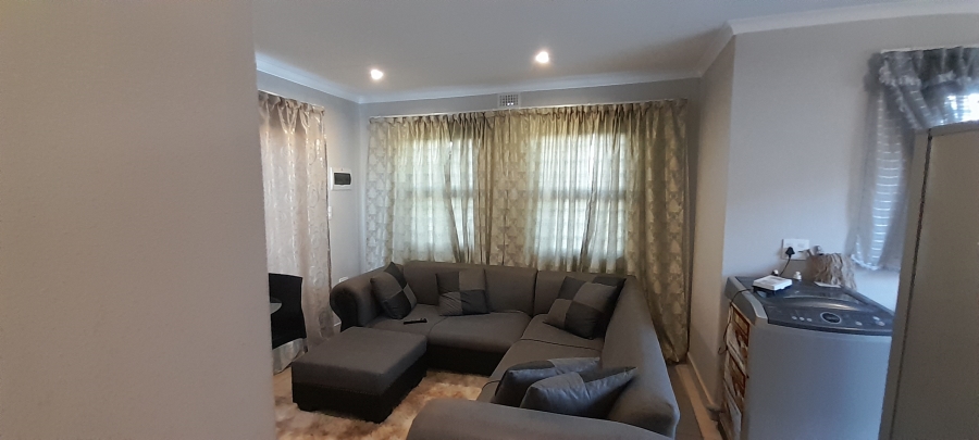 To Let 3 Bedroom Property for Rent in Andeon Gauteng
