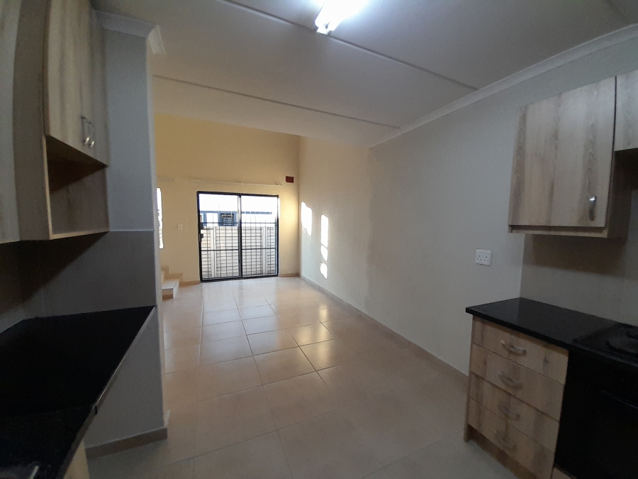 To Let 4 Bedroom Property for Rent in Andeon Gauteng