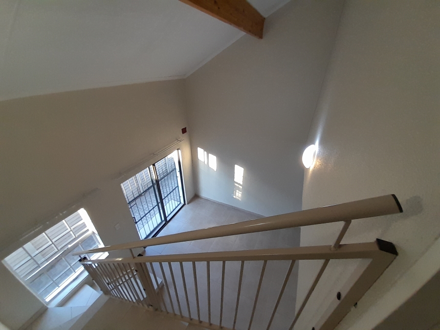 To Let 4 Bedroom Property for Rent in Andeon Gauteng