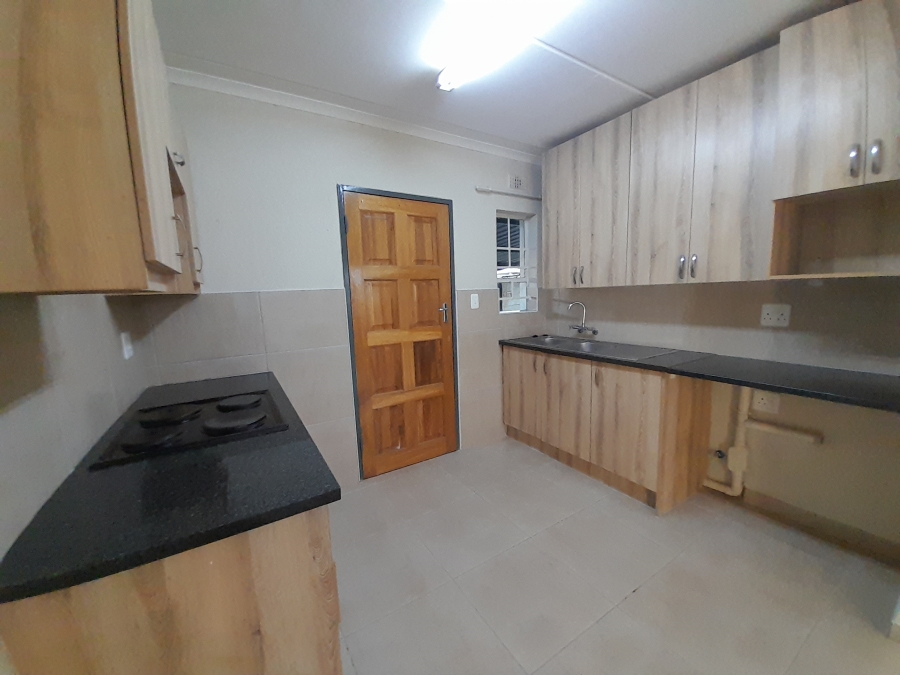 To Let 4 Bedroom Property for Rent in Andeon Gauteng