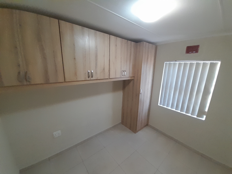 To Let 4 Bedroom Property for Rent in Andeon Gauteng