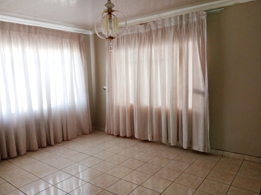 To Let 2 Bedroom Property for Rent in Soshanguve DD Gauteng