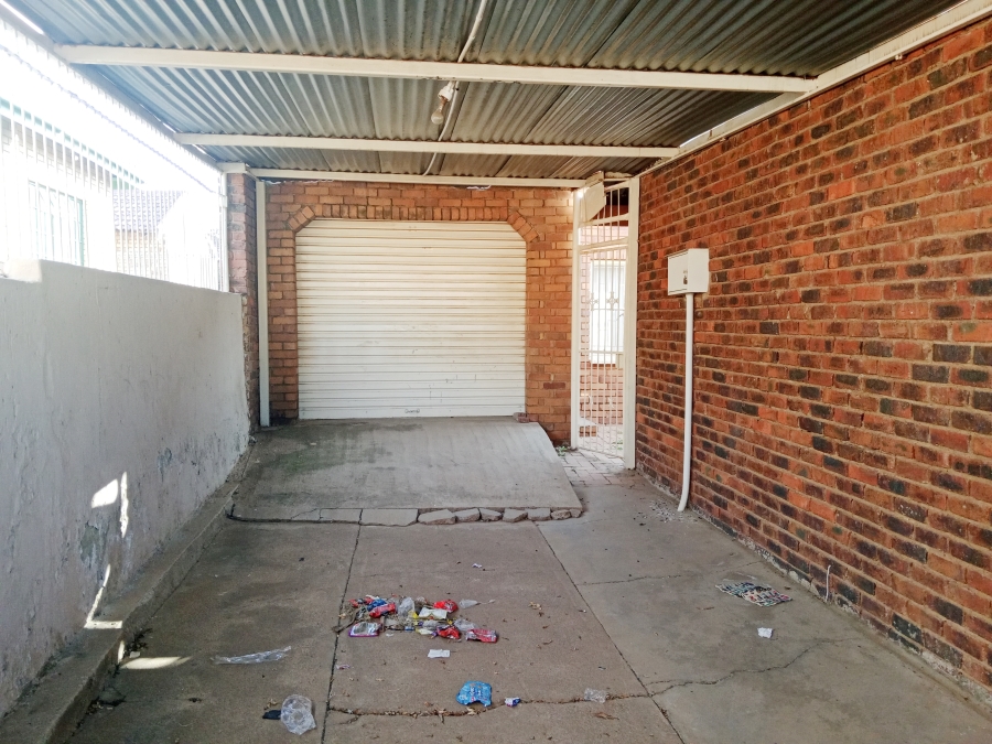 To Let 2 Bedroom Property for Rent in Soshanguve DD Gauteng