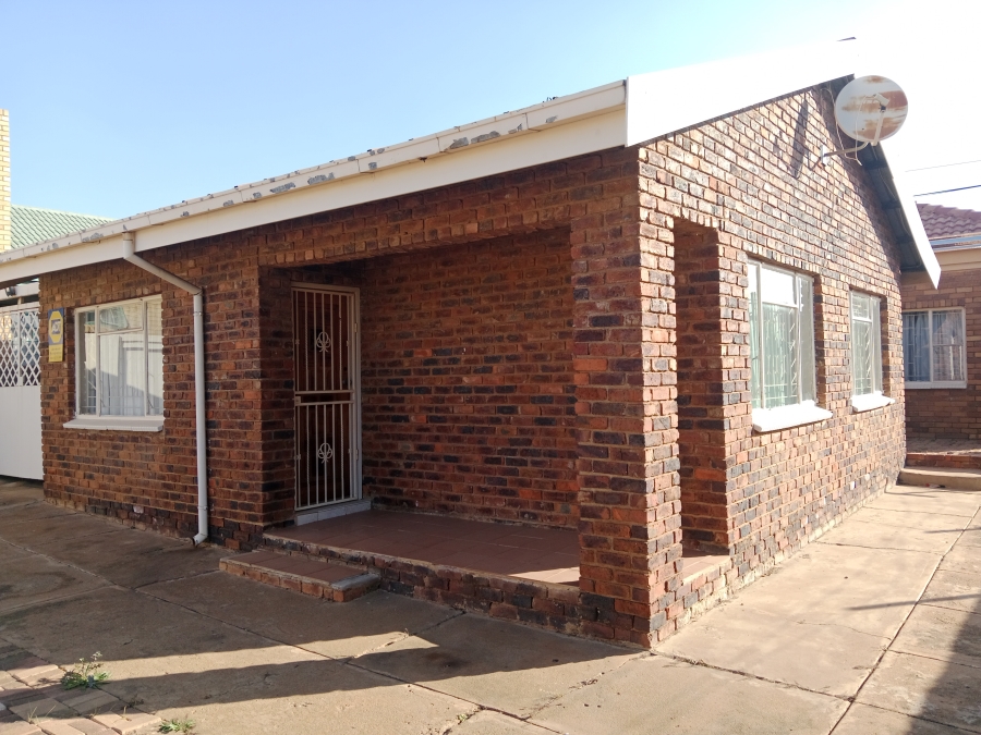 To Let 2 Bedroom Property for Rent in Soshanguve DD Gauteng