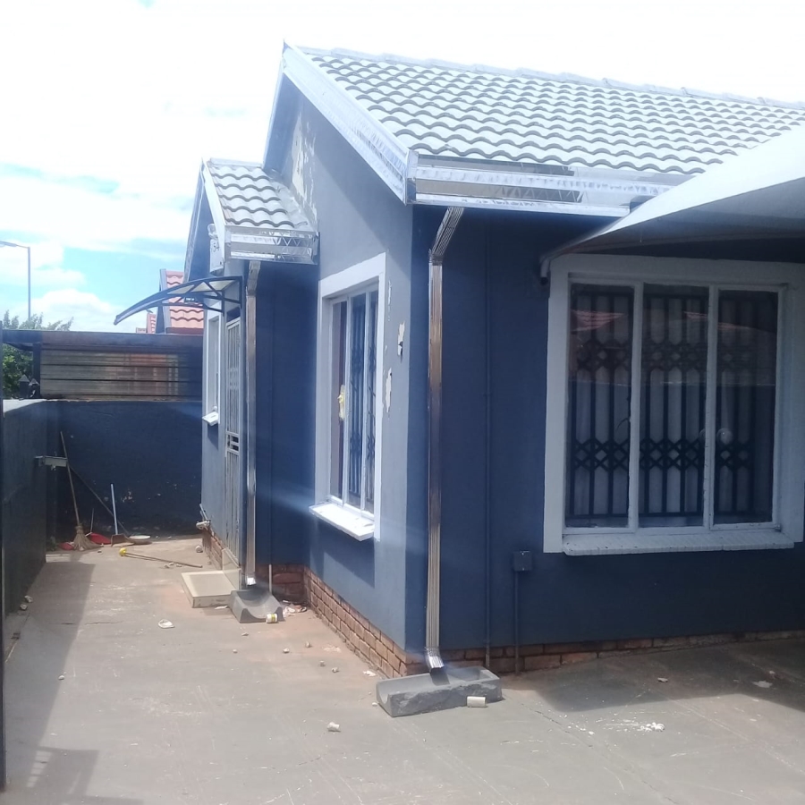 2 Bedroom Property for Sale in Soshanguve VV Gauteng