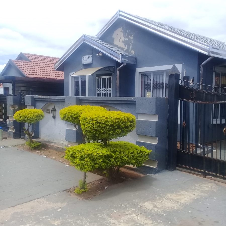2 Bedroom Property for Sale in Soshanguve VV Gauteng