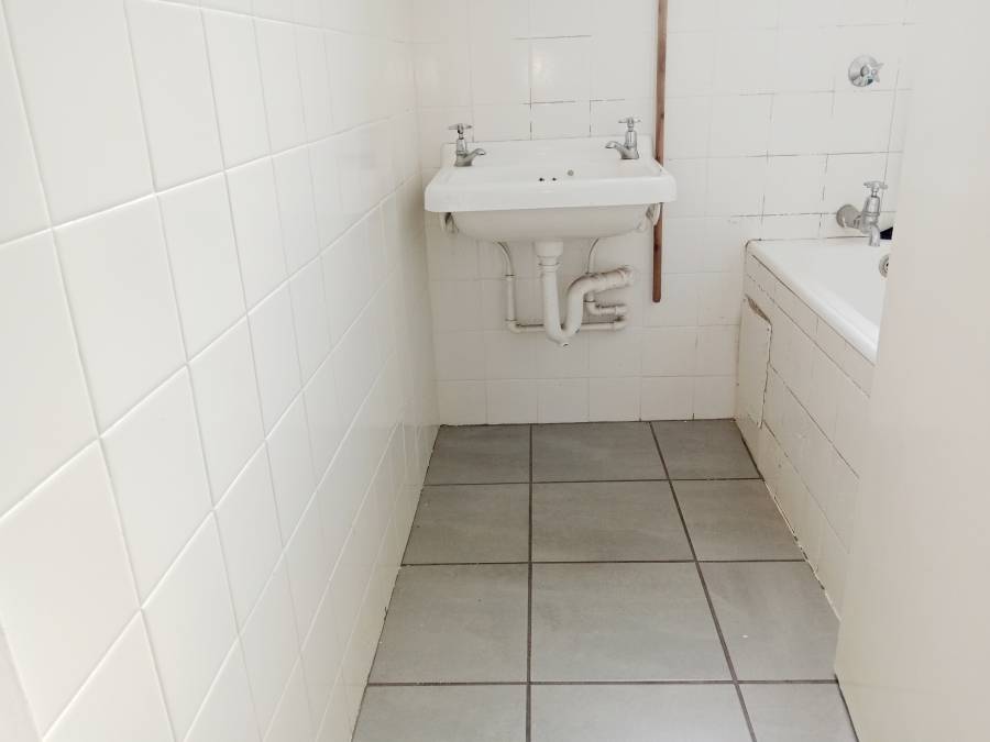2 Bedroom Property for Sale in Sunnyside Gauteng