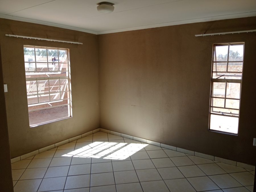 To Let 3 Bedroom Property for Rent in Glenway Estate Gauteng