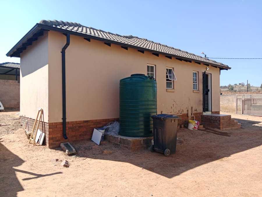 To Let 3 Bedroom Property for Rent in Glenway Estate Gauteng