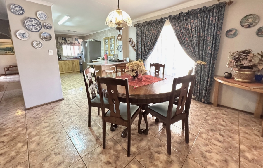 4 Bedroom Property for Sale in Erasmuskloof Gauteng
