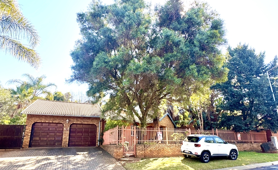 4 Bedroom Property for Sale in Erasmuskloof Gauteng