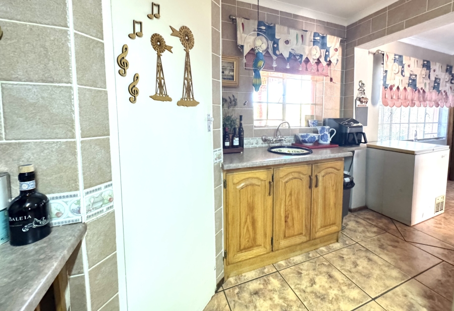 4 Bedroom Property for Sale in Erasmuskloof Gauteng