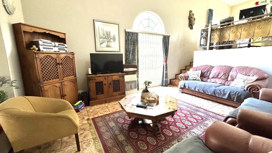 4 Bedroom Property for Sale in Erasmuskloof Gauteng