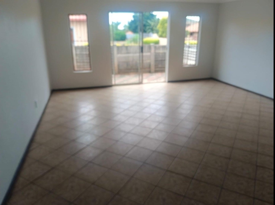 3 Bedroom Property for Sale in The Orchards Gauteng