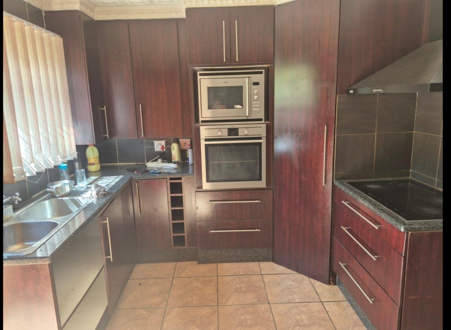3 Bedroom Property for Sale in Danville Ext 5 Gauteng